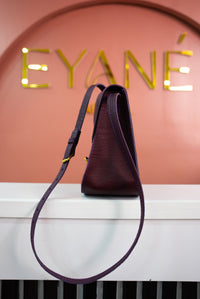 YANE' Sling Bag